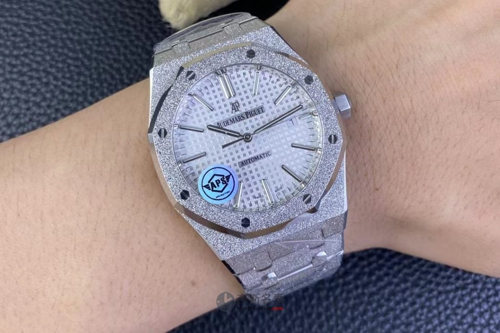 APS厂爱彼15410霜金工艺搭配3120机芯做得怎样?值得入手吗？ | 奈斯探表