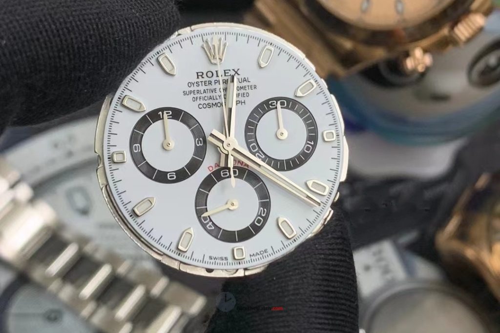 简单的介绍一下CLEAN厂（简称C厂）迪通拿重量厚度以及细节评测 | 奈斯探表