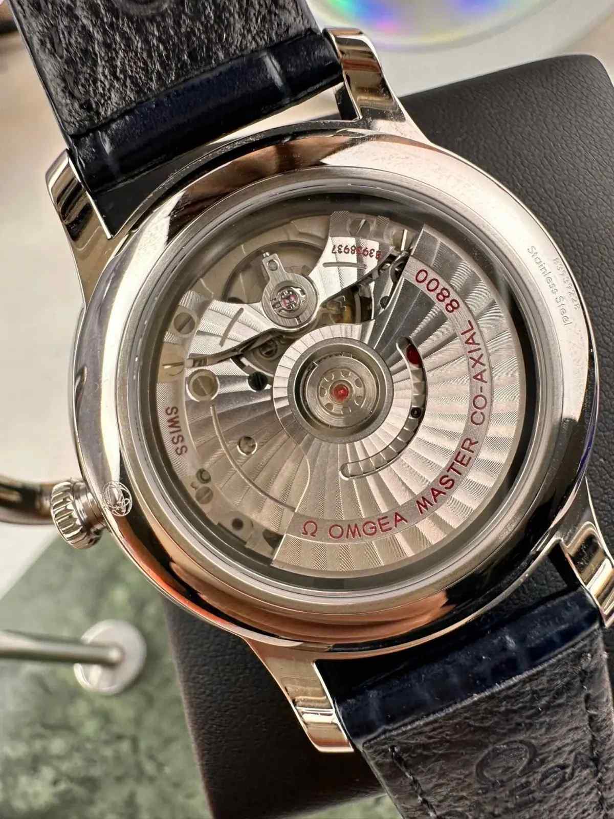 KY厂欧米茄三代蝶飞复刻表值不值得入手？跟正品差别大吗？ | 奈斯探表