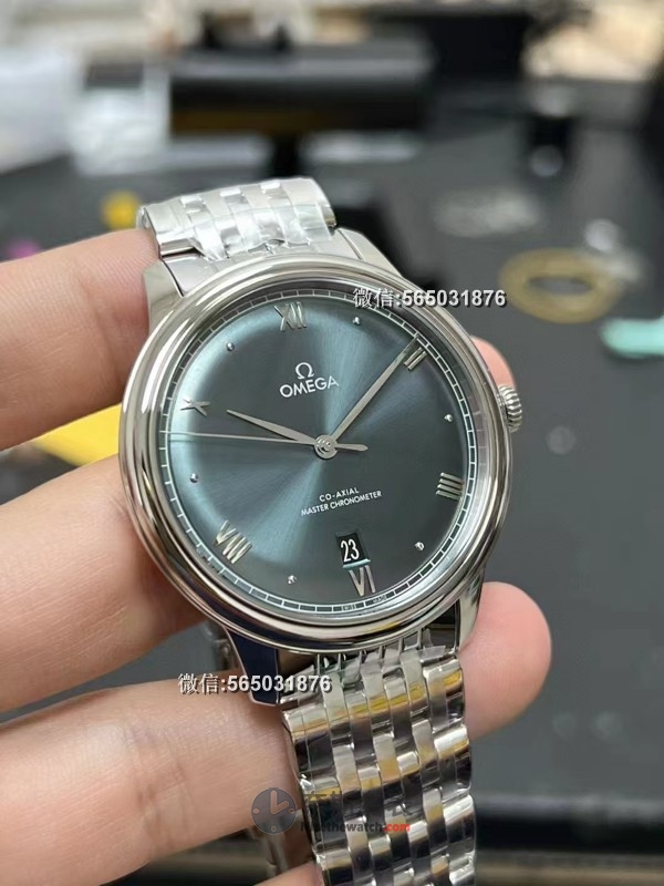 VS厂新品第三代蝶飞轨道系列评测：棕绿色正装腕表，精致细节值得入手！ | 奈斯探表