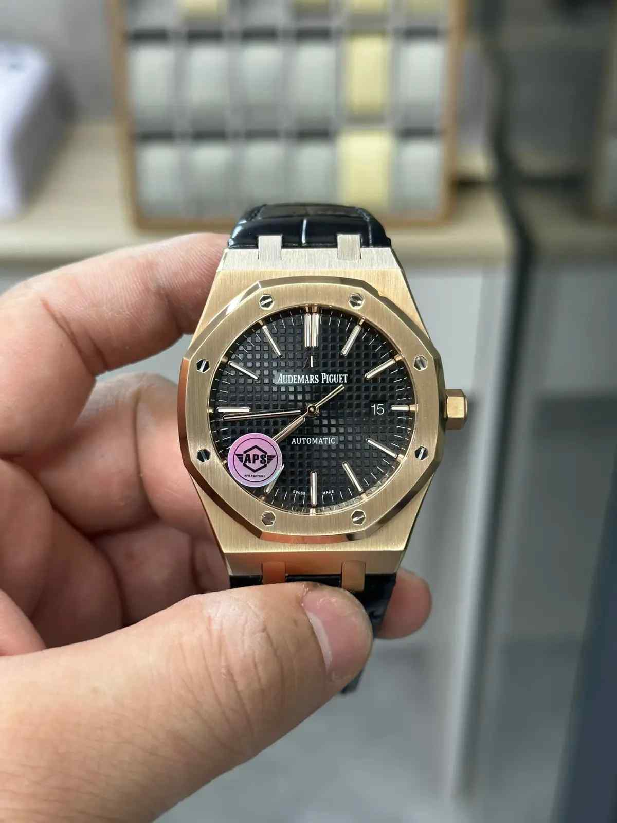 防坑指南！APS厂爱彼15400配重V2版深度测评，重量跟正品差别大吗？ | 奈斯探表