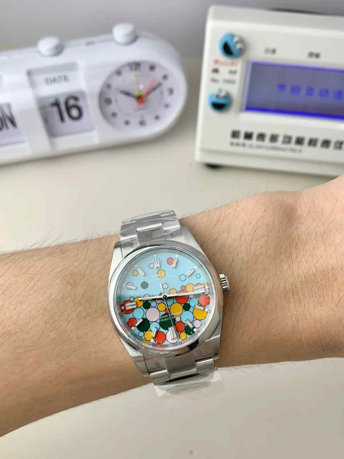 鉴别技巧！Clean厂劳力士蚝式恒动41毫米“庆典图案”气泡腕表真假对比评测 | 奈斯探表