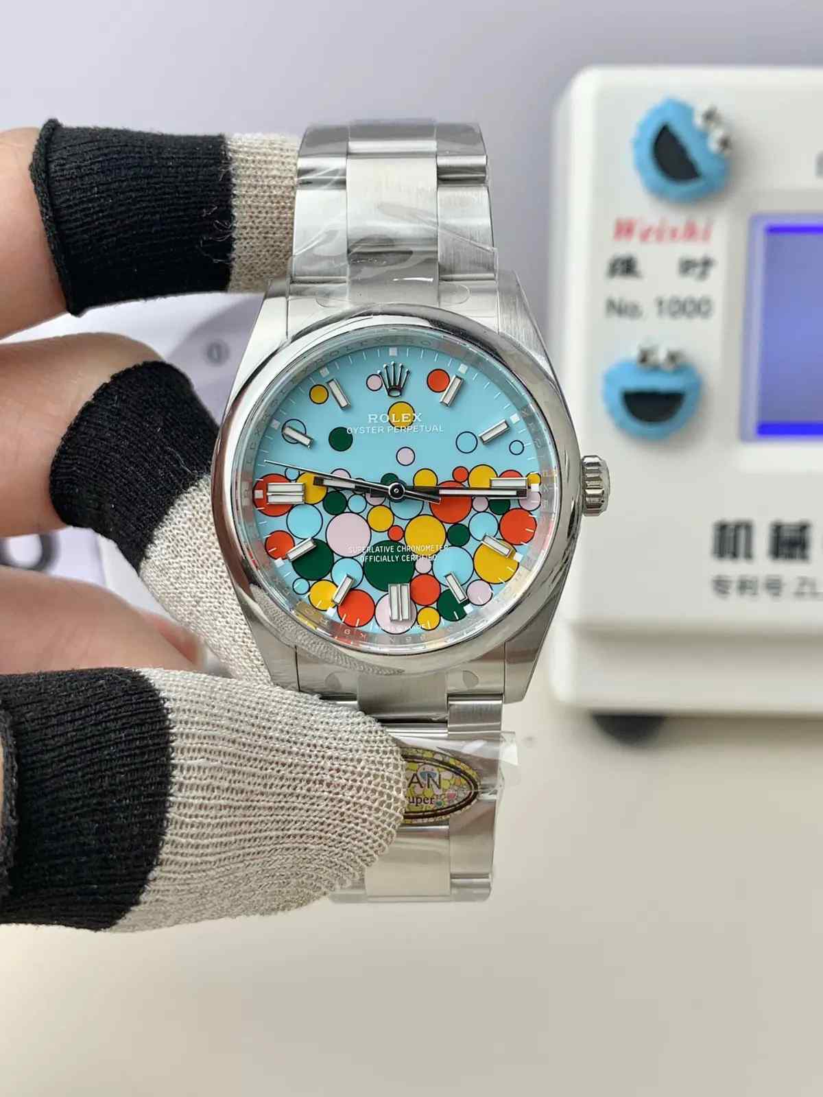 鉴别技巧！Clean厂劳力士蚝式恒动41毫米“庆典图案”气泡腕表真假对比评测 | 奈斯探表