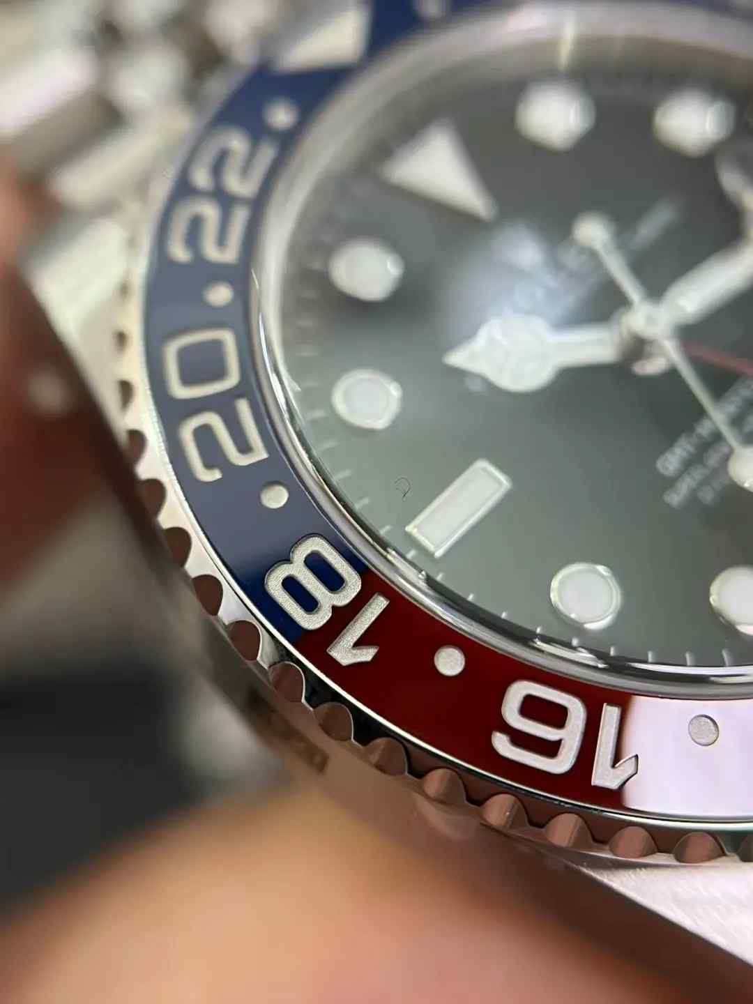 入手攻略！C厂劳力士可乐圈V3深度测评：丹东3285机芯稳定吗，V2与V3版有什么区别？ | 奈斯探表