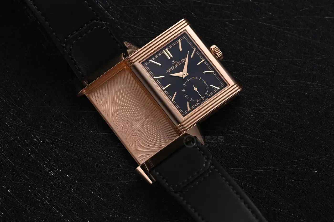 积家Reverso翻转腕表:正装与运动的经典平衡之作 | 奈斯探表 积家Reverso翻转腕表:正装与运动的经典平衡之作 | 奈斯探表