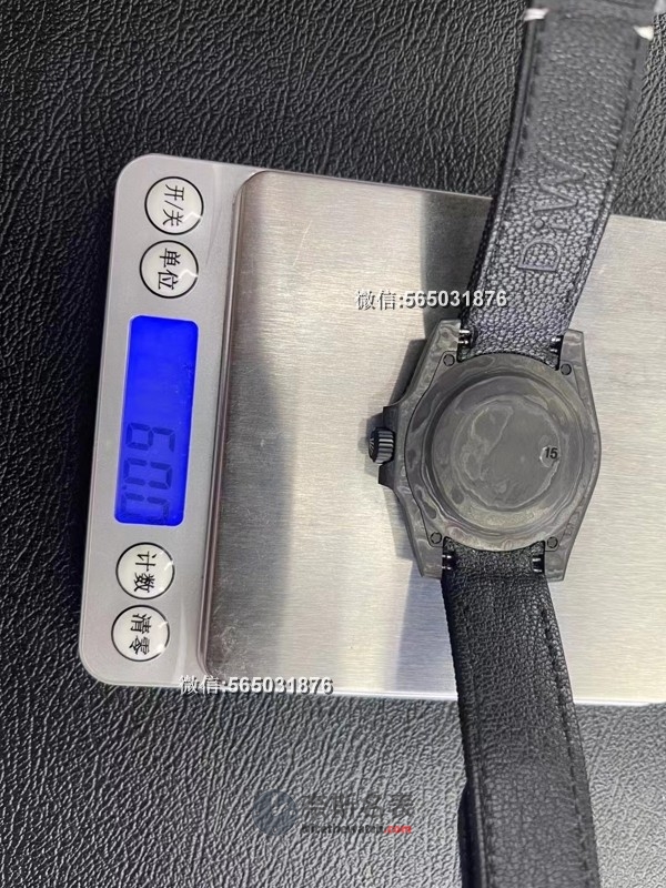 VS厂改装Diw碳纤维水鬼评测：60克超轻做工，夜光效果惊艳！ | 奈斯探表