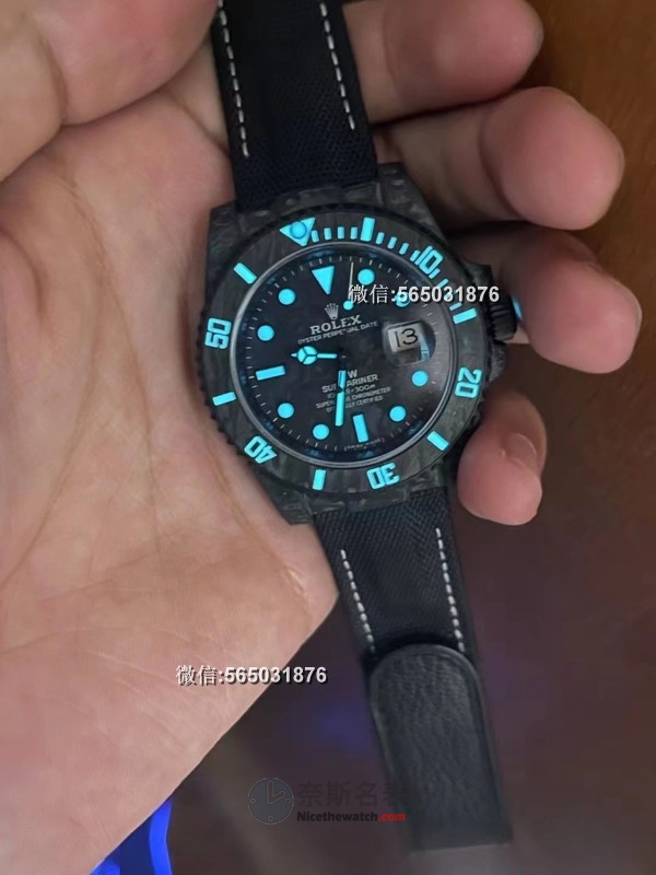 VS厂改装Diw碳纤维水鬼评测：60克超轻做工，夜光效果惊艳！ | 奈斯探表