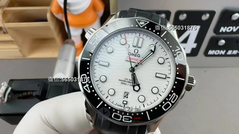 VS厂海马300系列8800机芯真假辨别评测，这些细节你一定要看！ | 奈斯探表