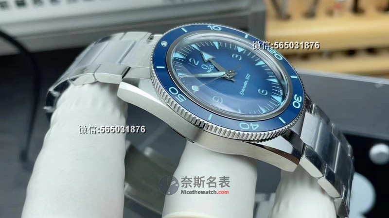 VS厂海马300幽灵党渐变冰蓝色评测：细节尽显匠心，渐变效果惊艳！ | 奈斯探表