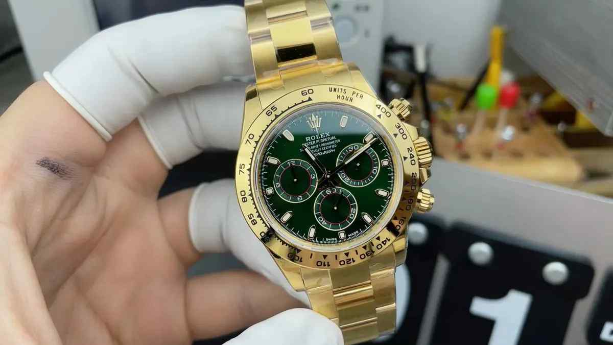 绿金迪入手攻略！C厂VS厂，你选哪个？（避坑指南） | 奈斯探表
