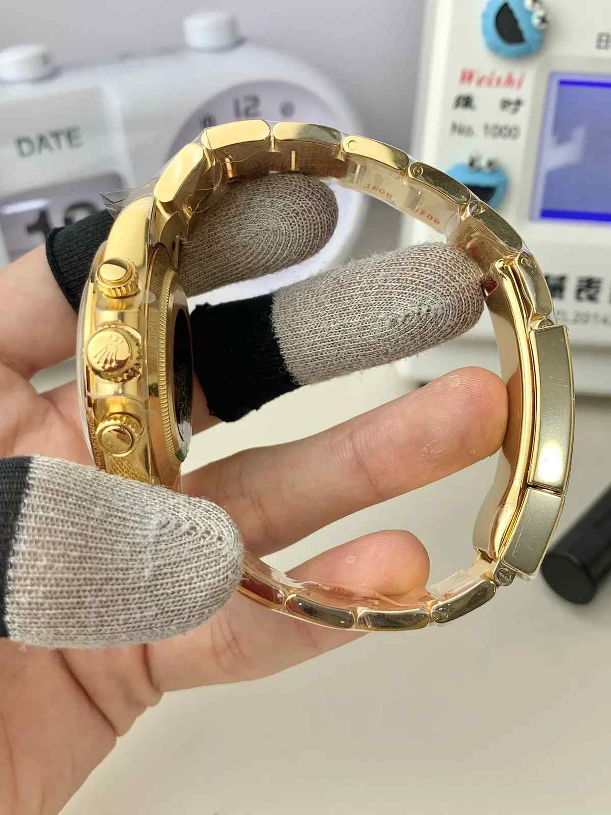 绿金迪入手攻略！C厂VS厂，你选哪个？（避坑指南） | 奈斯探表