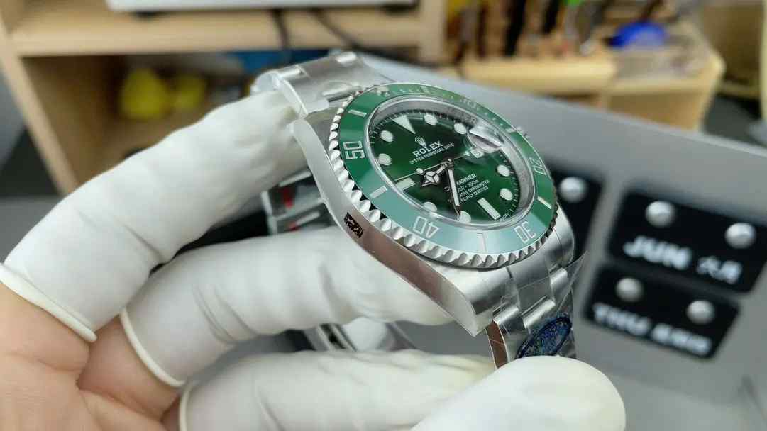 绿水鬼复刻表哪家强？C厂绿水鬼丹东3135机芯告诉你！(C厂绿水鬼鉴定) | 奈斯探表