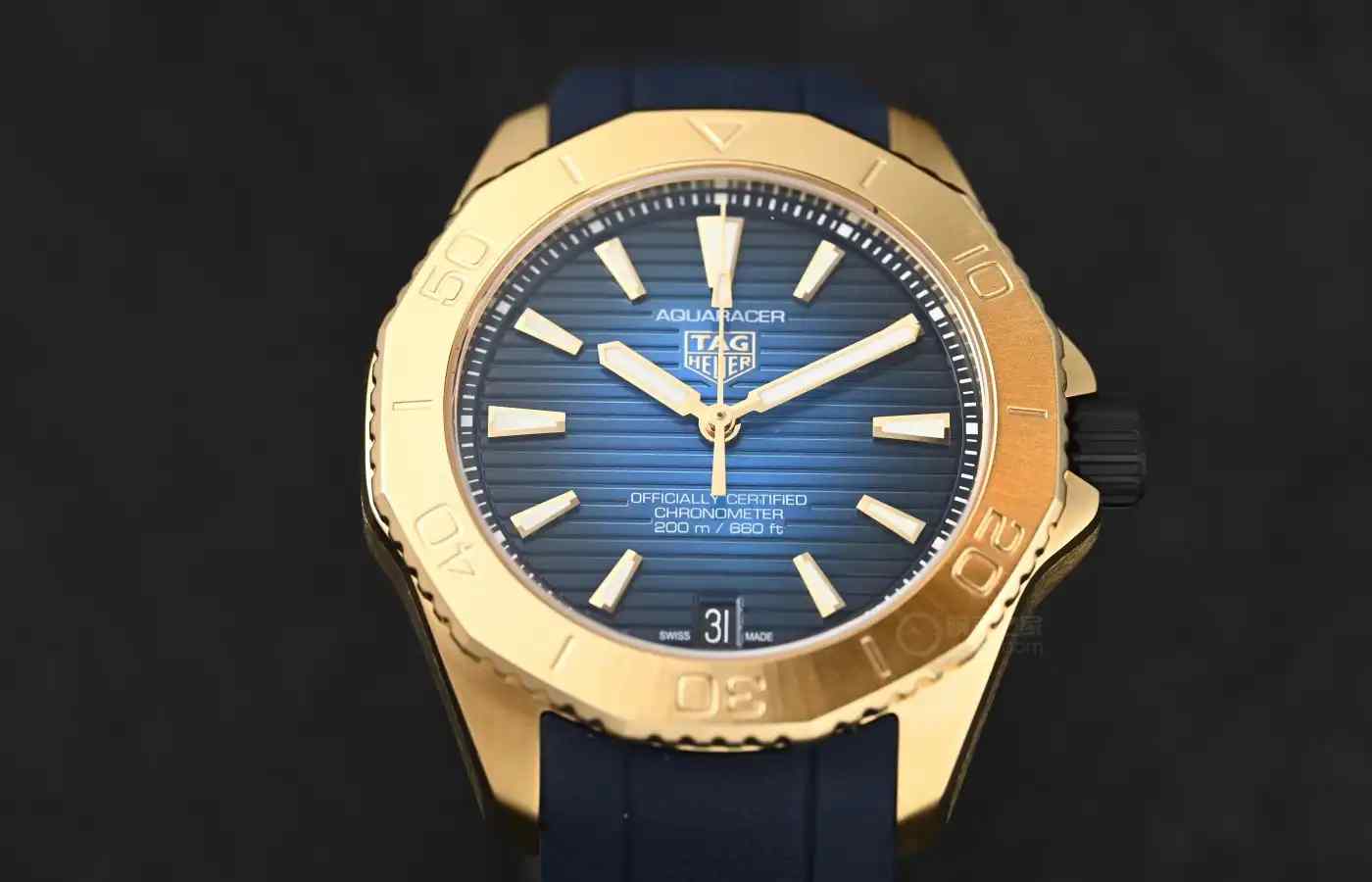 泰格豪雅竞潜系列出新品，14万公价到底值不值？ | 奈斯探表