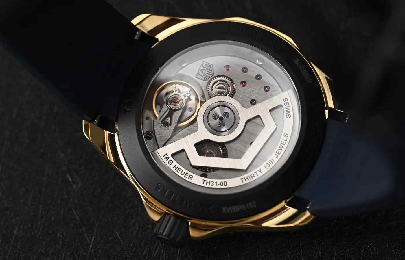 泰格豪雅竞潜系列出新品，14万公价到底值不值？ | 奈斯探表