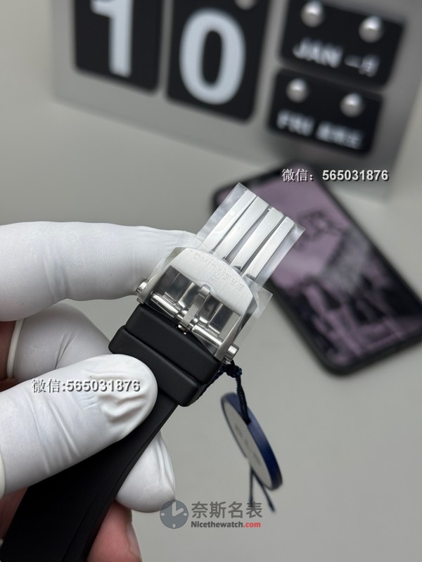 BLS厂百年灵复刻表B01，和正品相比到底差多少？ | 奈斯探表