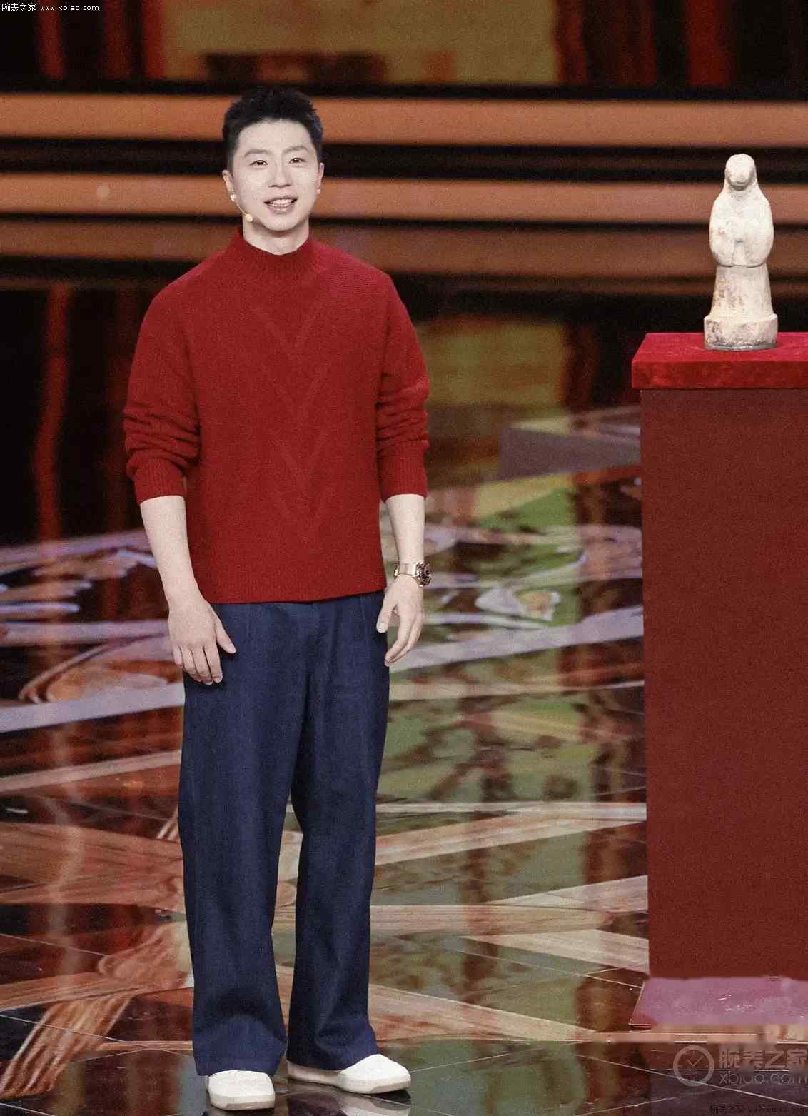 马龙北京春晚亮相，欧米茄海马系列腕表抢镜啦！ | 奈斯探表