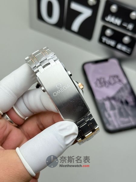 看完不踩坑！VS厂海马300间金黑盘V3升级版，细节与性能的完美融合！ | 奈斯探表