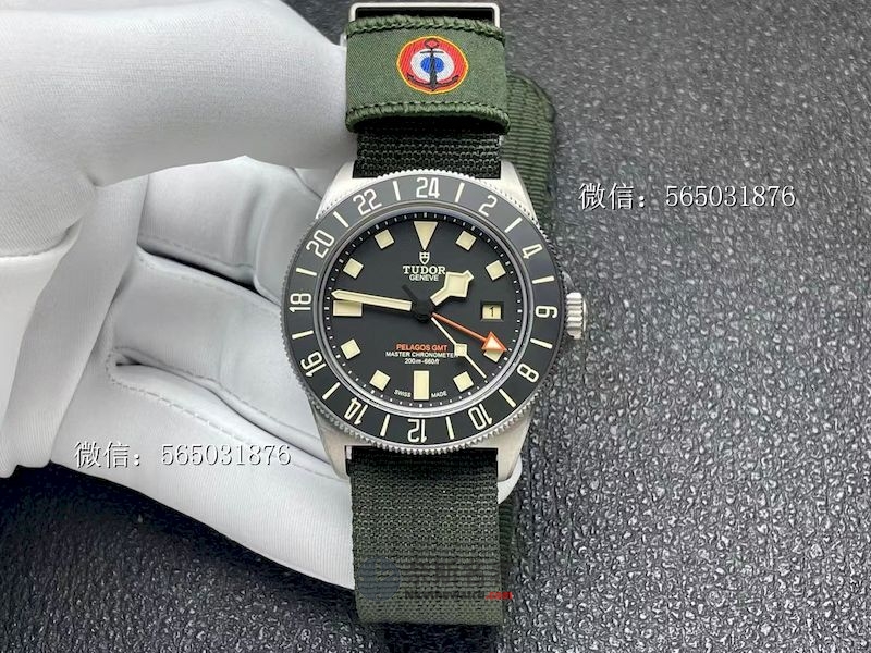 飞行员与潜水员的专属腕表：M+领潜FXD祖鲁时间评测！ | 奈斯探表