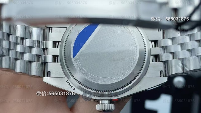 ZF厂帝舵碧湾小红盾质量怎么样？看完不踩坑不被骗 | 奈斯探表