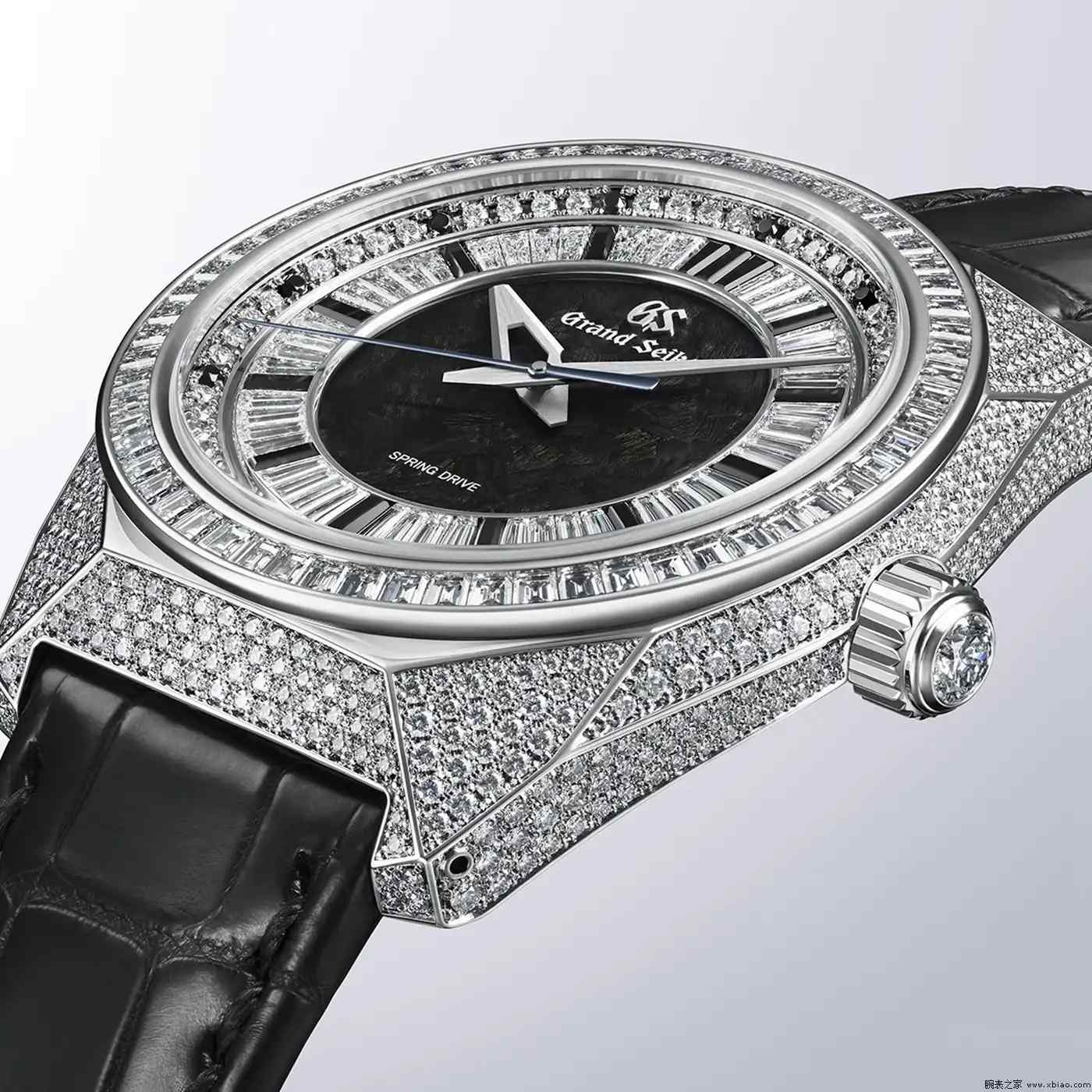 2025表坛震撼弹！冠蓝狮钻石狮王腕表首发，600颗钻石+八日链黑科技 | 奈斯探表