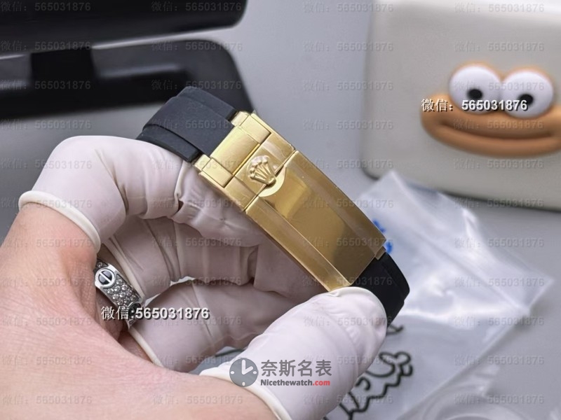 C厂余文乐迪通拿深度评测：丹东4131机芯升级版是否值得入手？ | 奈斯探表