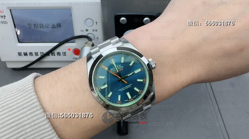 VS厂绿玻璃闪电针：双层防磁+丹东3131机芯，冷门表的逆袭！ | 奈斯探表