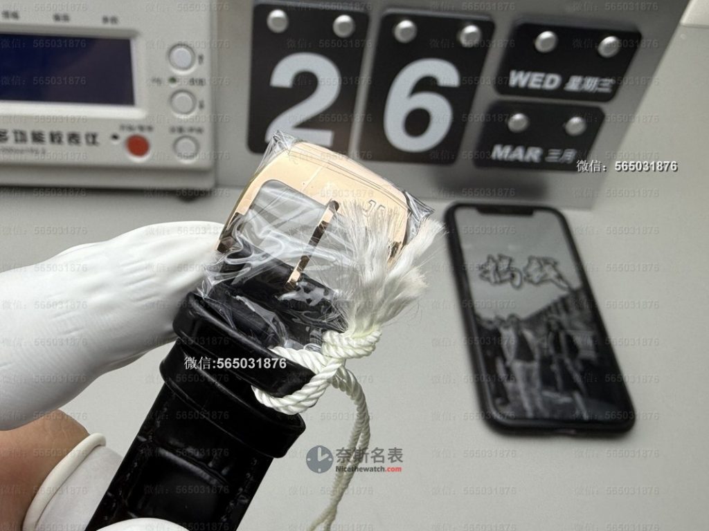 买复刻怕翻车？APS厂积家月相大师一个月使用体验，看完再决定！ | 奈斯探表