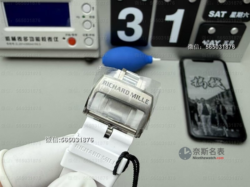 颠覆市场认知的复刻神器！ZF RM061白跑道腕表细节解析，比原装还惊艳 | 奈斯探表