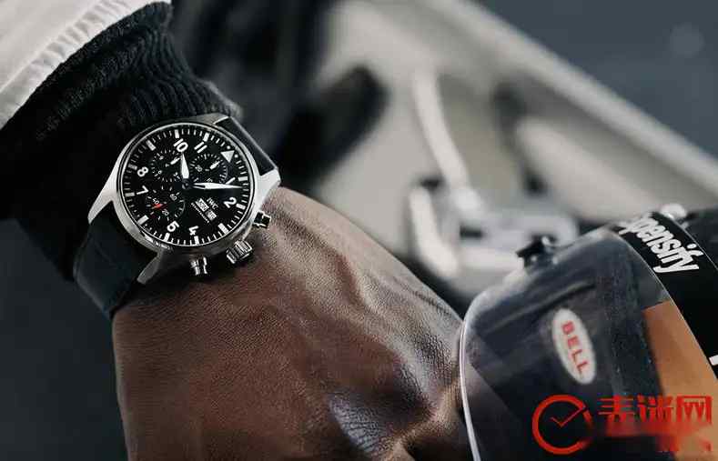 父亲节送礼新高度！IWC万国表精选推荐，每一款都写满父爱深意 | 奈斯探表