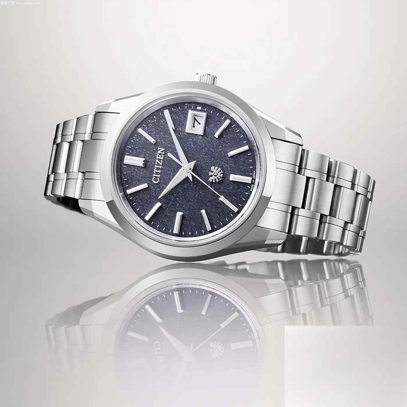 误差仅±5秒！西铁城30周年限量腕表评测：这抹武士蓝美翻了 | 奈斯探表