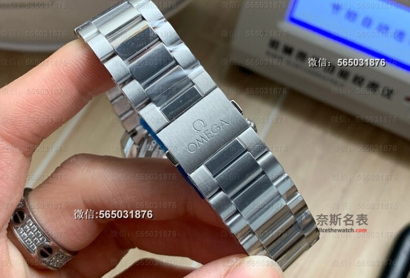 买表就买特别款！VS厂海马150绿松石评测，每个角度颜色都不一样！ | 奈斯探表