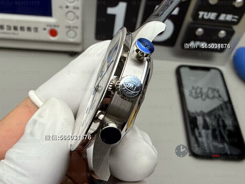 这些细节和原版真的一样？万国葡计复刻版上手：烤蓝钢针+超薄表壳真香！ | 奈斯探表