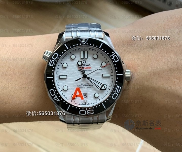 VS厂欧米茄海马300 V4版深度评测：丹东8800一体机芯带来哪些革命性升级？ | 奈斯探表