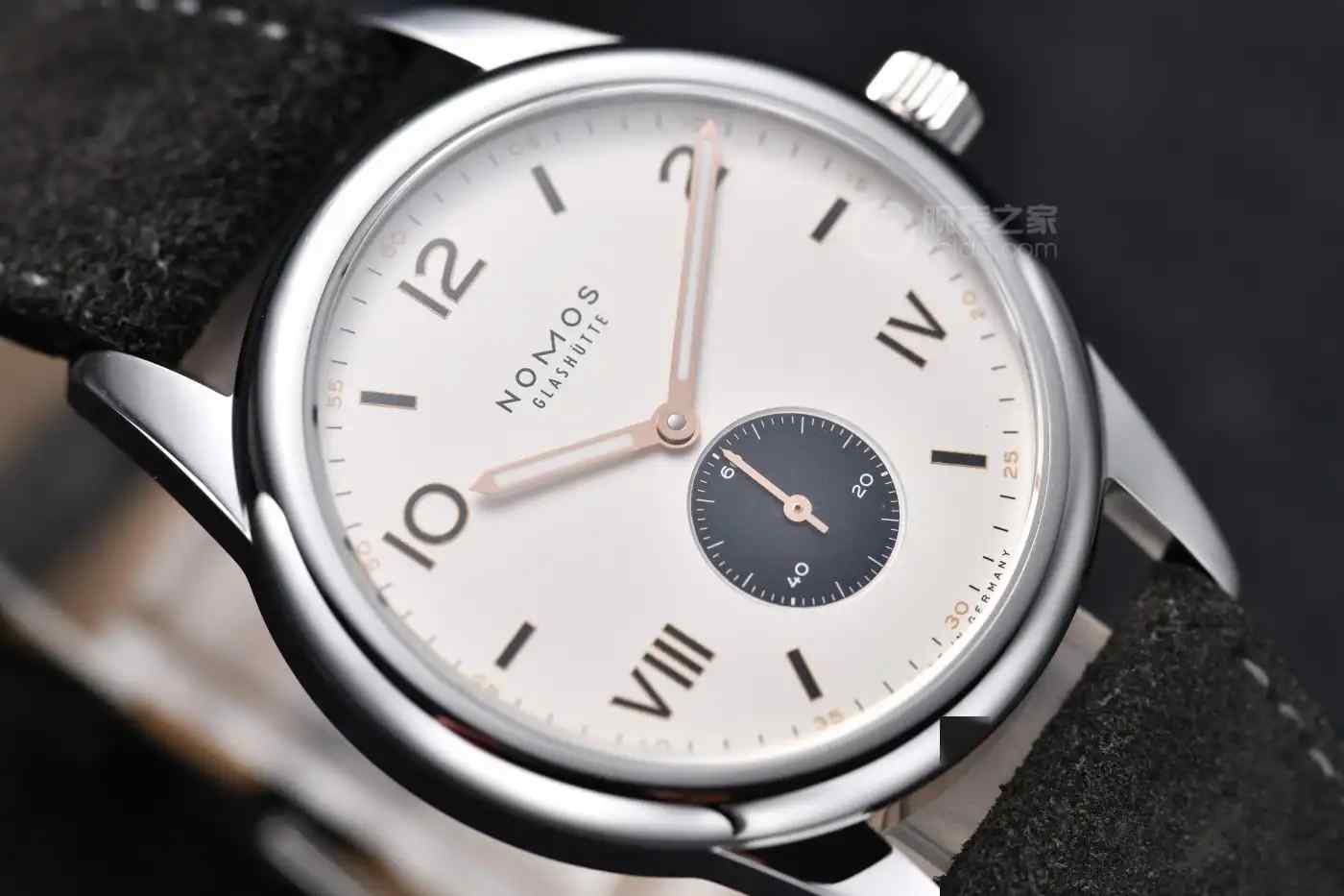 谁说万元买不到真德表？NOMOS阿尔法机芯+六方位调校，性价比直接拉满！ | 奈斯探表