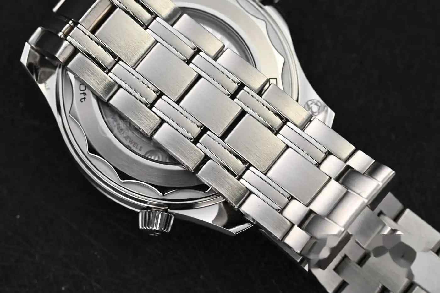 五万预算闭眼入！欧米茄‘绿海马’潜水表，防磁+陶瓷圈，夏天戴绝了！ | 奈斯探表