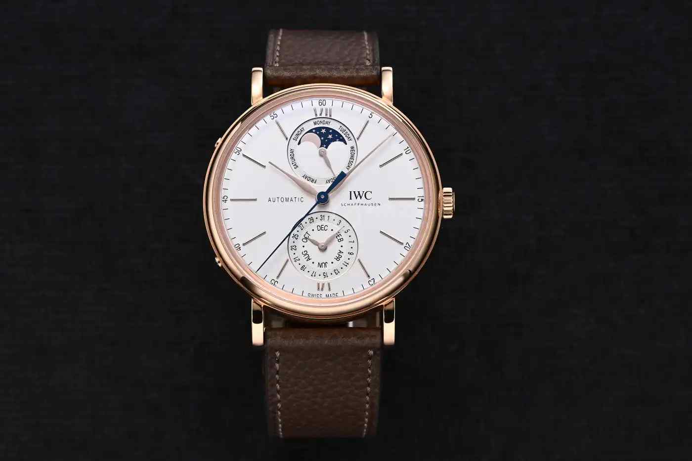 15万预算最佳正装表！万国柏涛菲诺全历月相，经典永不过时！ | 奈斯探表