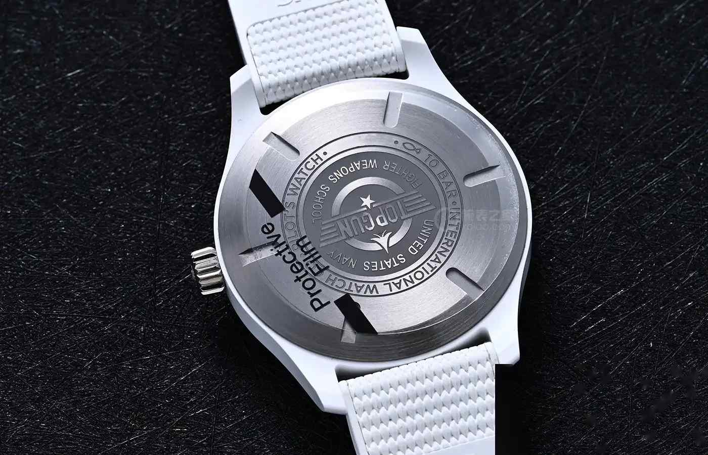 65,800元真香！万国太浩湖白陶瓷表，小手腕终于能戴TOP GUN了！ | 奈斯探表