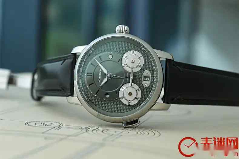 7万预算买什么表？万宝龙全新凯世计时码表，巴黎风情设计+72小时长动力！ | 奈斯探表