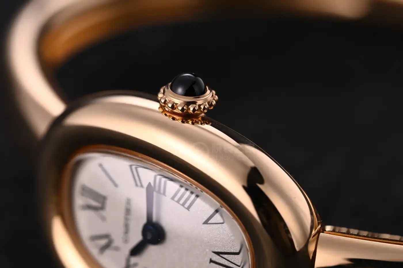 女士必入！卡地亚浴缸迷你金表，戴出老钱风范的绝美神器！ | 奈斯探表