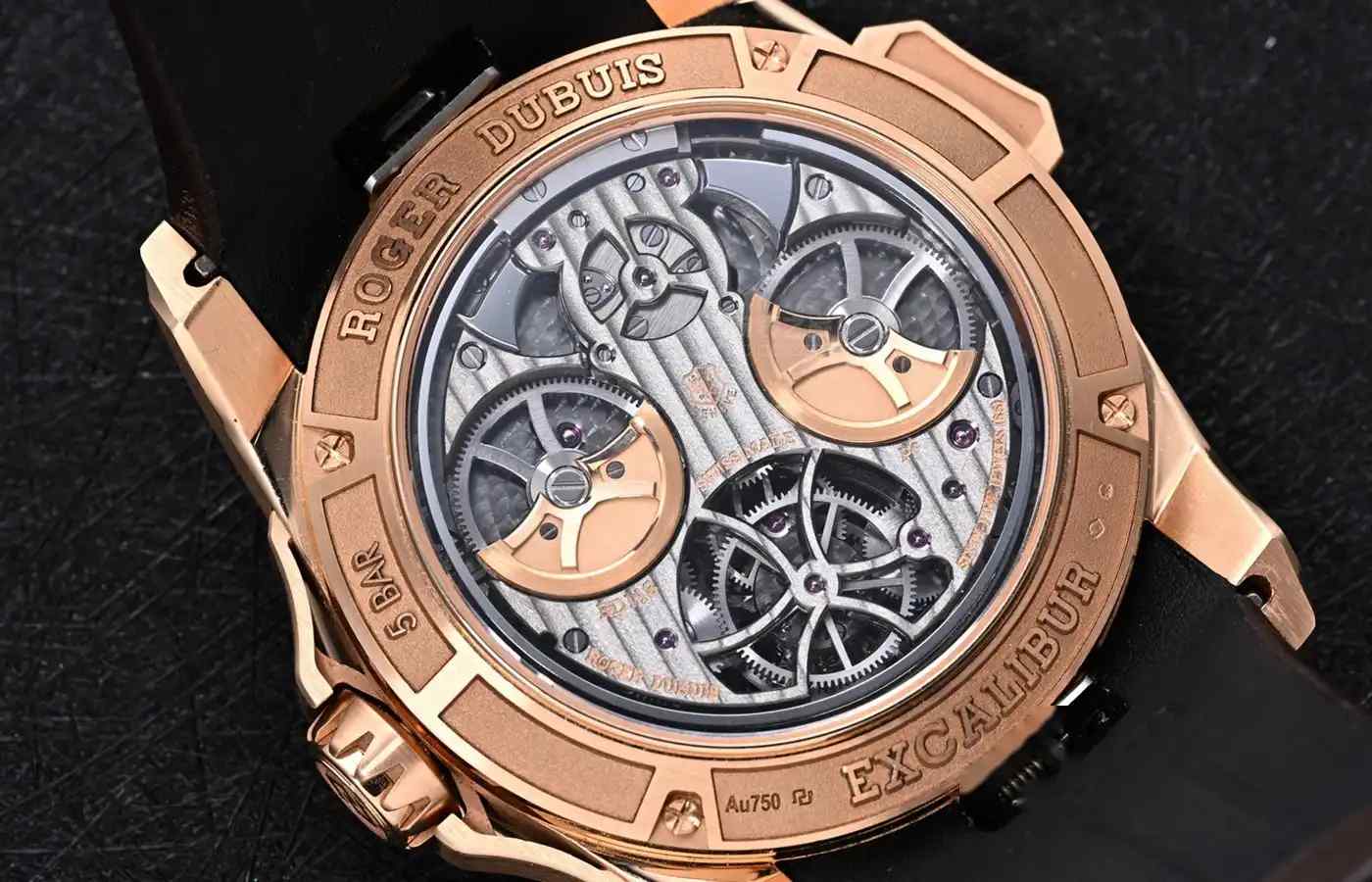双珍珠陀黑科技！这款罗杰杜彼超复杂表，让表圈大佬都坐不住了！ | 奈斯探表