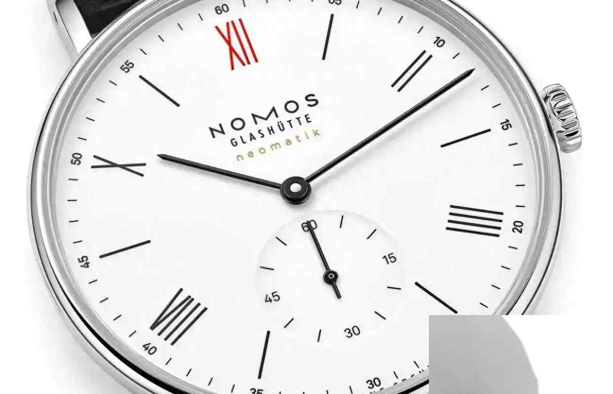 NOMOS红12腕表震撼上新！致敬无国界医生的德式极简美学，限量款抢疯！ | 奈斯探表