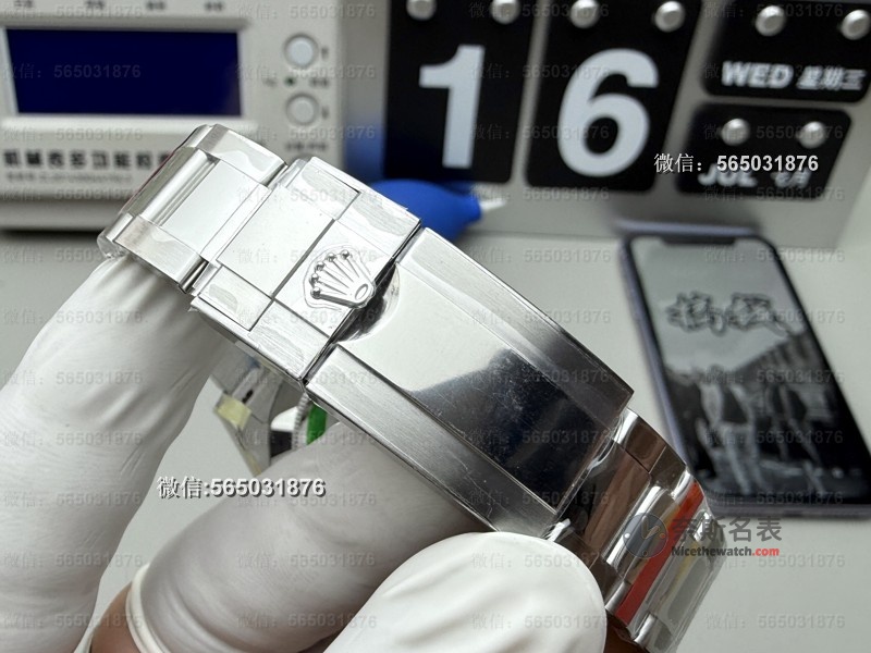 VS厂2025水泥灰迪通拿终极评测：重金属表壳+4131机芯，这次复刻太疯狂！ | 奈斯探表