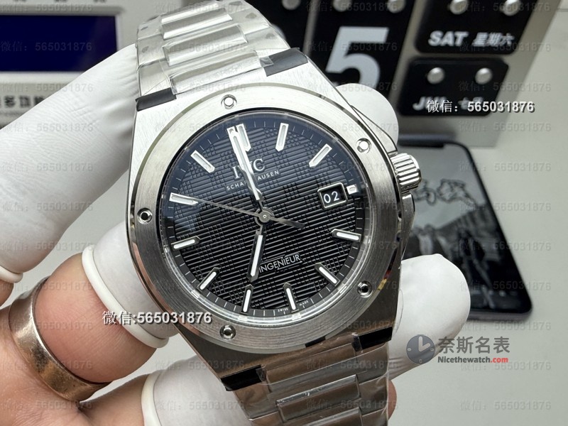 震惊！80%人买的V7厂万国工程师都是假货？老玩家亲授3秒辨真伪秘诀 | 奈斯探表