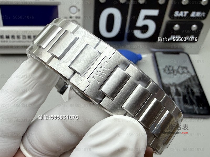 震惊！80%人买的V7厂万国工程师都是假货？老玩家亲授3秒辨真伪秘诀 | 奈斯探表