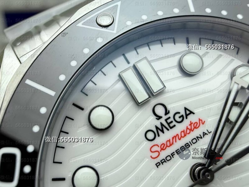 VS厂欧米茄海马300白熊猫 V4版重磅升级！8800一体机芯究竟有多强？ | 奈斯探表