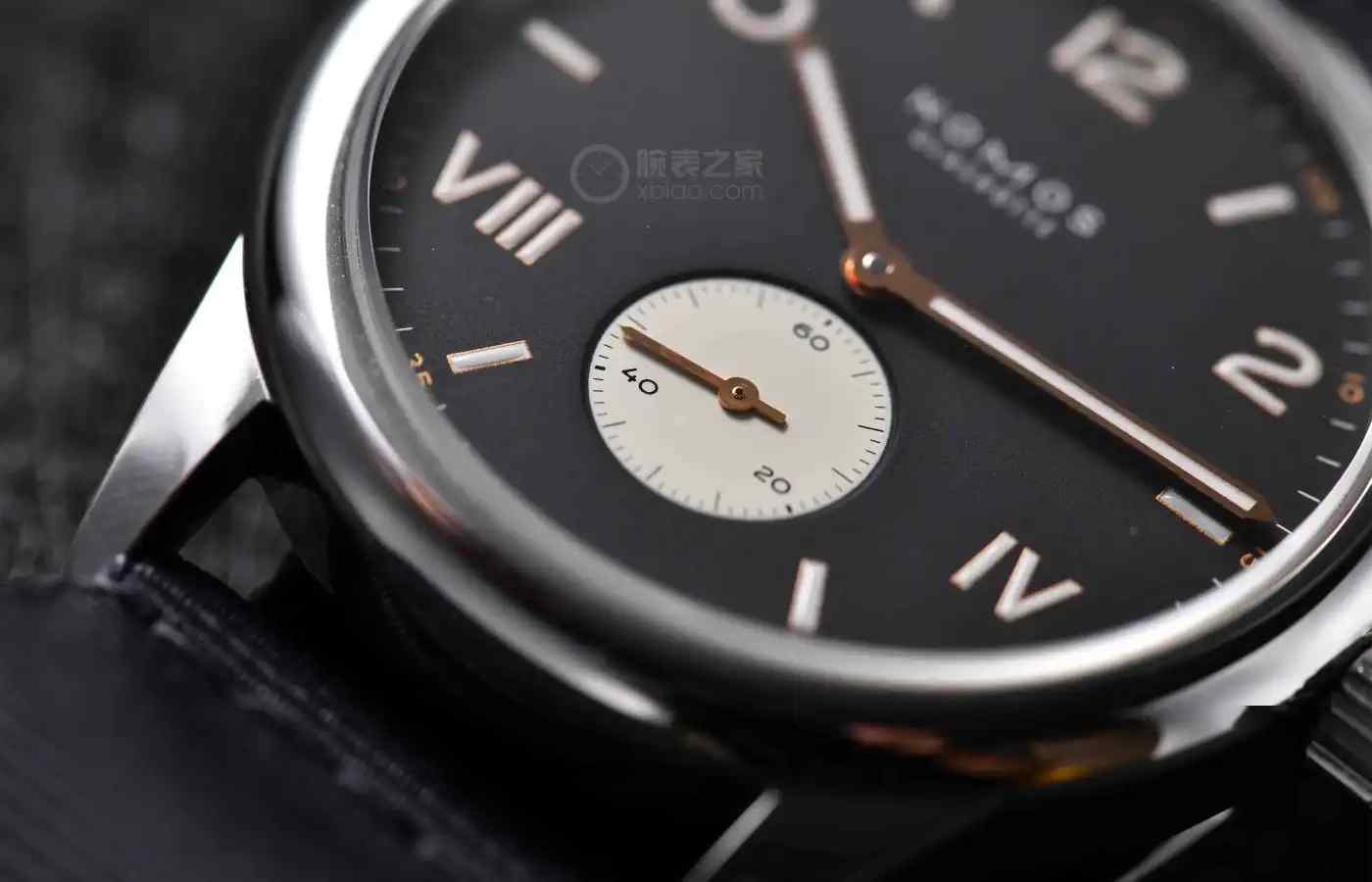 万元德表之光！NOMOS Club极简腕表，100米防水+自动机芯！ | 奈斯探表