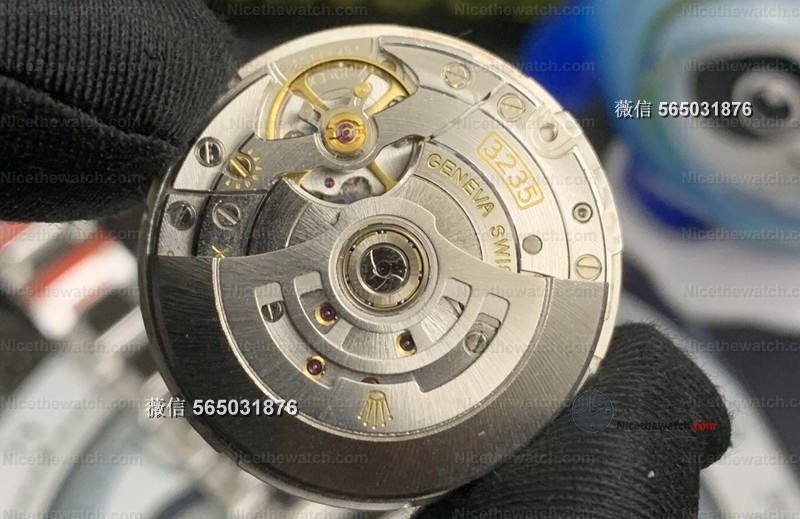 谁说复刻表不能戴出门？VS厂这款蓝游艇戴上手，朋友以为我升职加薪了！ | 奈斯探表
