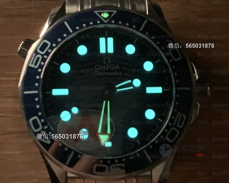 专柜同款冰蓝盘！VS厂海马300 75周年纪念版拆解，这渐变工艺太绝了！ | 奈斯探表
