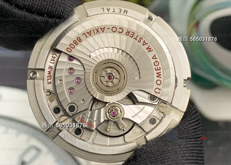 VS厂海马300V4版太狠了！一体8800机芯+双表带配置，稳定性直接封神！ | 奈斯探表