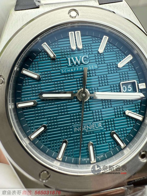 尊达遗作平替！V7厂工程师V2蓝面拆解：这抹湖水蓝比AP更毒？ | 奈斯探表